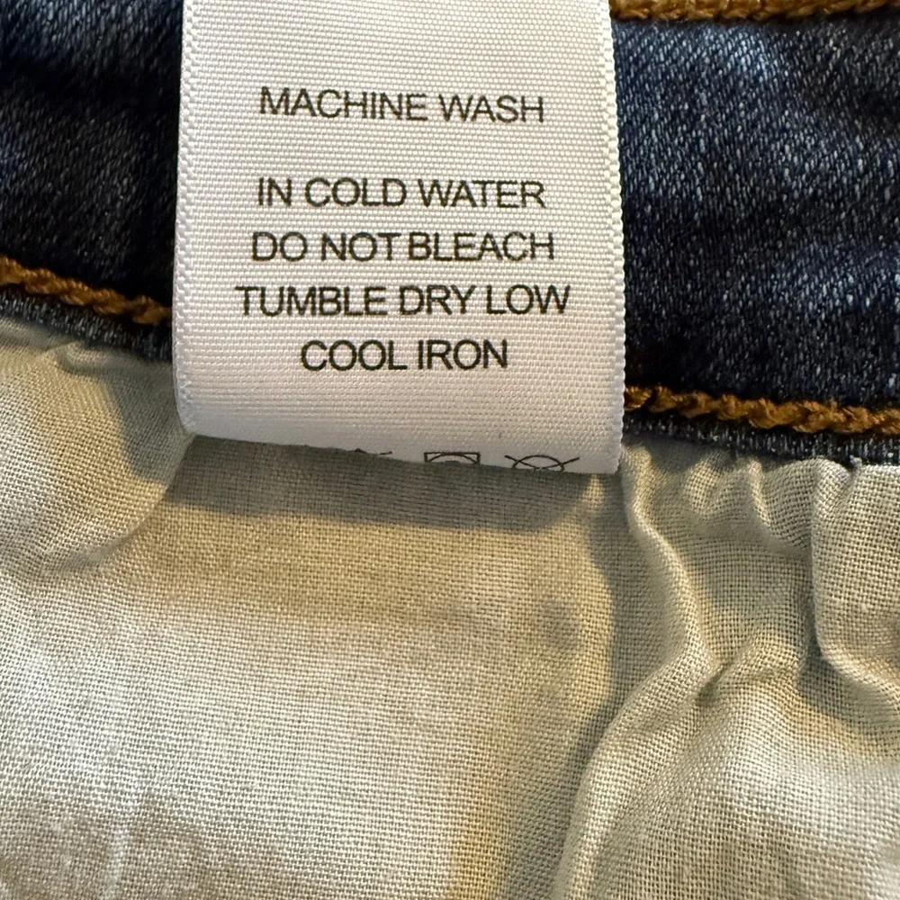 Judy Blue Relaxed Fit Mid Rise Blue Women’s Size 7/28 Style JB82251DK
